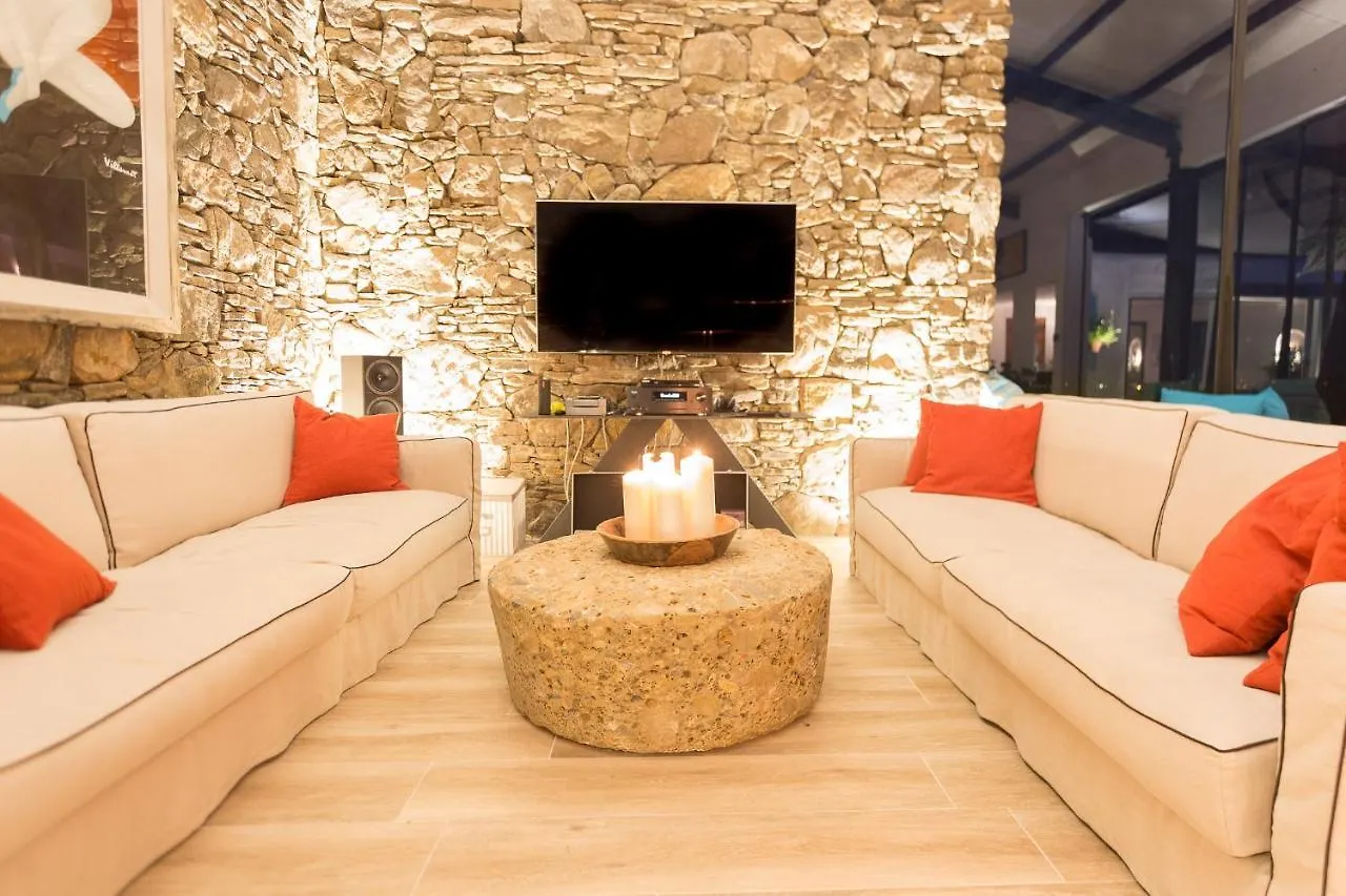 Villa Tarifa Lodge